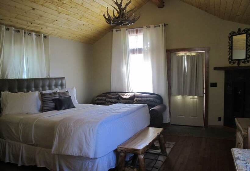 Хижина Deluxe, Convict Lake Resort