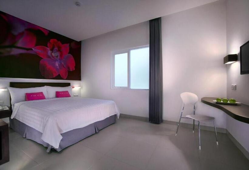 Номер Superior, Favehotel Melawai