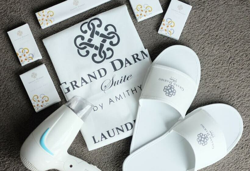 اتاق لوکس, Grand Darmo Suite By Amithya