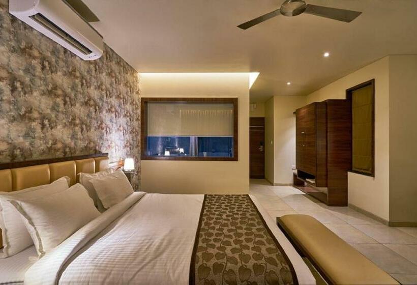 Номер Стандарт, Shlok  Pure Veg , Kolhapur