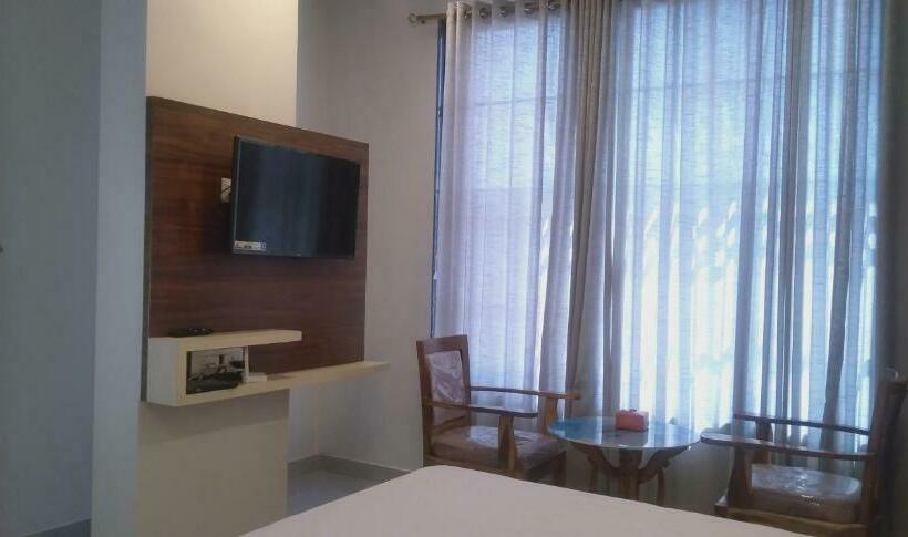 Номер Deluxe, Success Residency