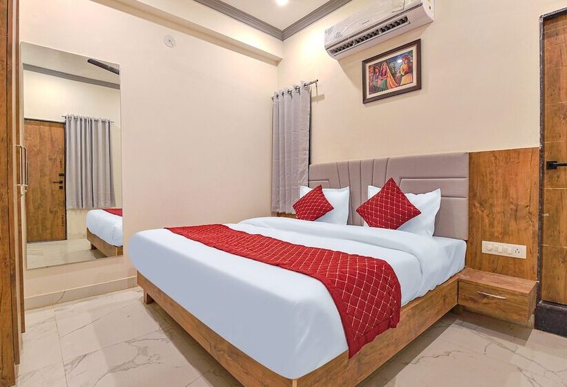 Quarto Deluxe, Fabhotel Infinity Blue