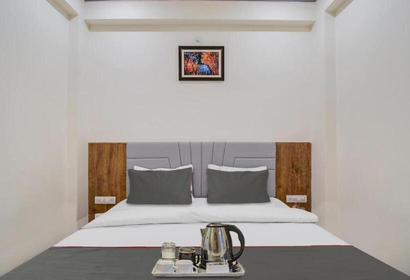 Quarto Triplo Clássico, Fabhotel Infinity Blue