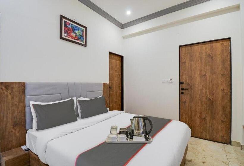 Quarto Triplo Clássico, Fabhotel Infinity Blue