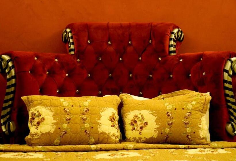 سوئیت اجرایی با چشم‌انداز دریا, Grand Suites