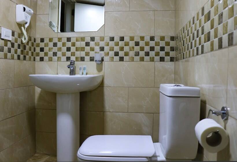 اتاق لوکس با چشم‌انداز دریا, Grand Suites
