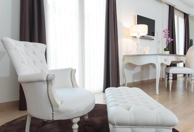 디럭스 스위트, Princier Fine Resort & Spa