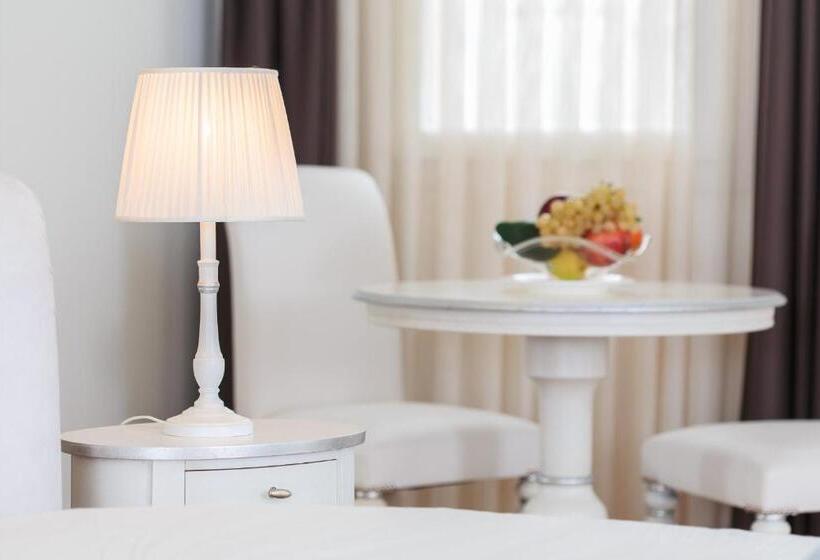 سوییت لوکس, Princier Fine Resort & Spa