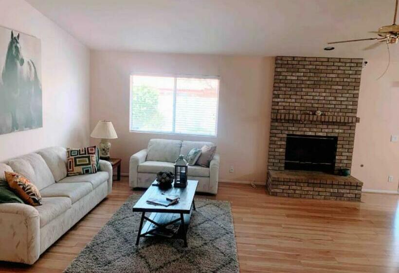 스탠다드 룸, Private Festive Room With Desk In The Country