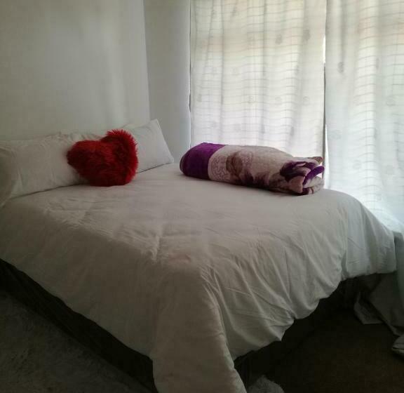 Номер Deluxe, Home Away From Home