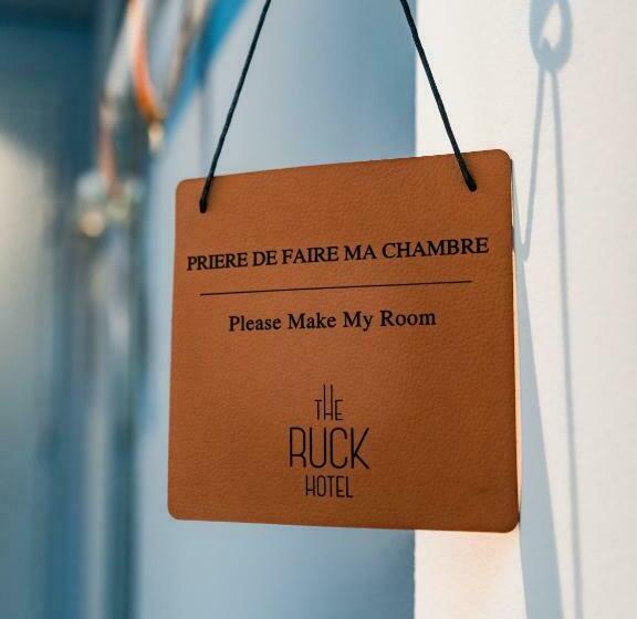 سوییت جونیور, The Ruck