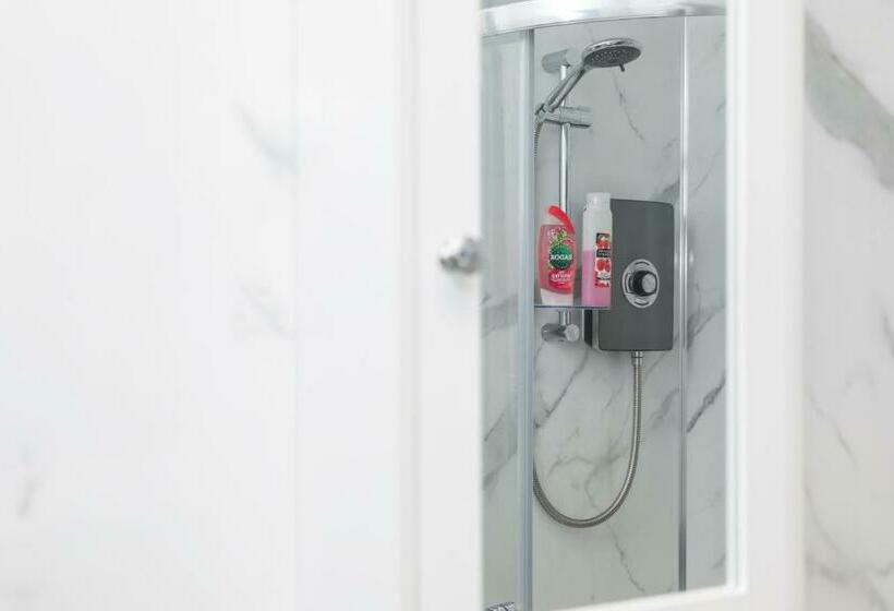Номер Deluxe, Mystayinn Tomnahurich Guest House