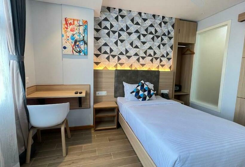 اتاق لوکس یک تخته, Aurora Boutique Hotel Imphal