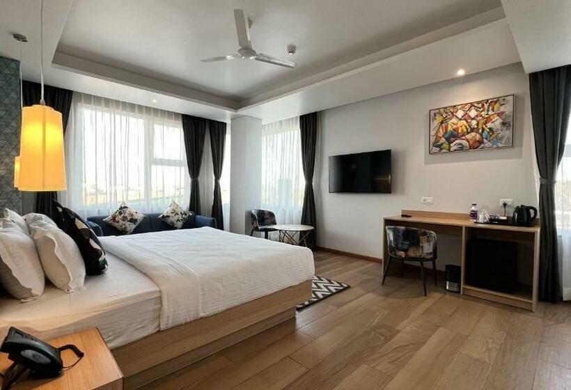 اتاق لوکس با تخت بزرگ, Aurora Boutique Hotel Imphal