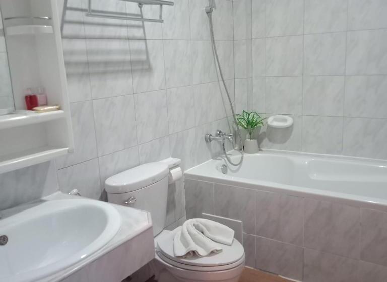 Quarto Estandar com Sacada, New Forest Patong