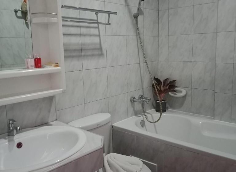 Quarto Estandar, New Forest Patong