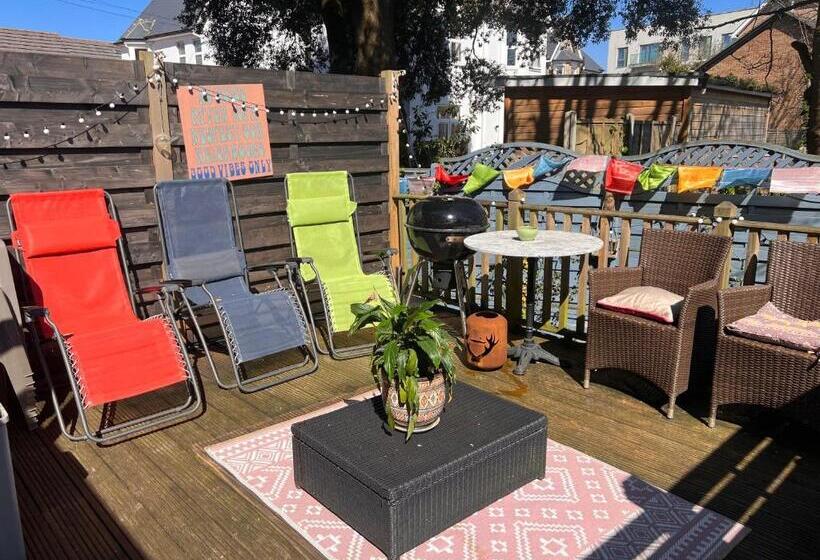 Апартаменты 1 Спальня, Boho Beach House   Beach Location