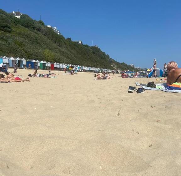 Четырехместный Номер Стандарт, Boho Beach House   Beach Location