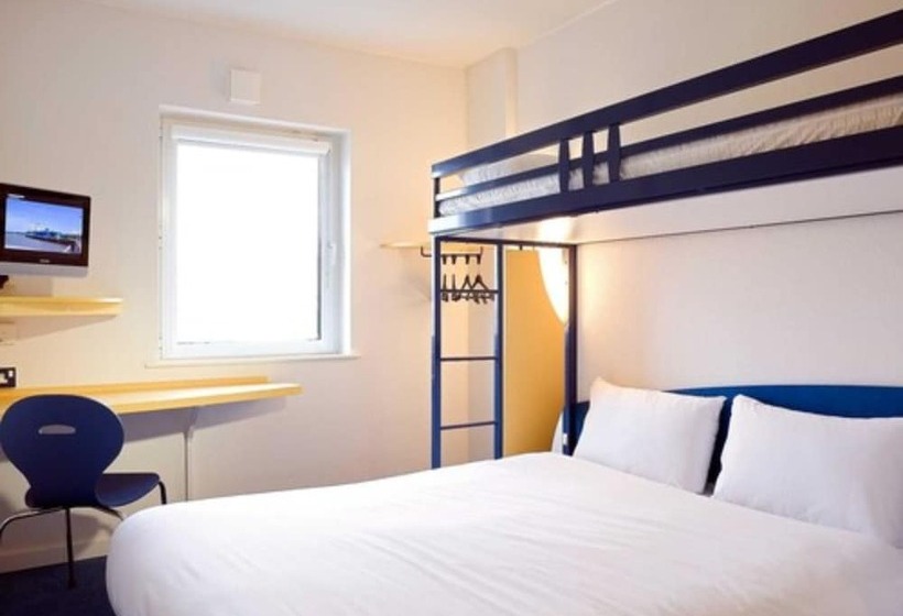 스탠다드 트리플 룸, Ibis Budget Newport