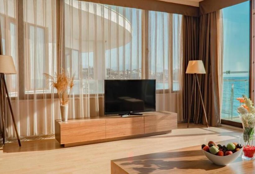 Апартаменты 2 Спальни, Ladies Beach Suite