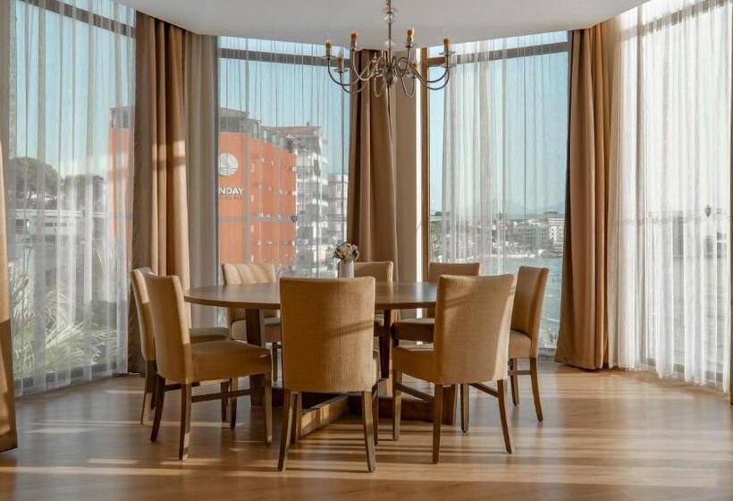 Апартаменты 2 Спальни, Ladies Beach Suite
