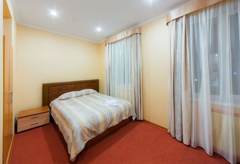 اتاق استاندارد چهار تخته, Prestige House Verona
