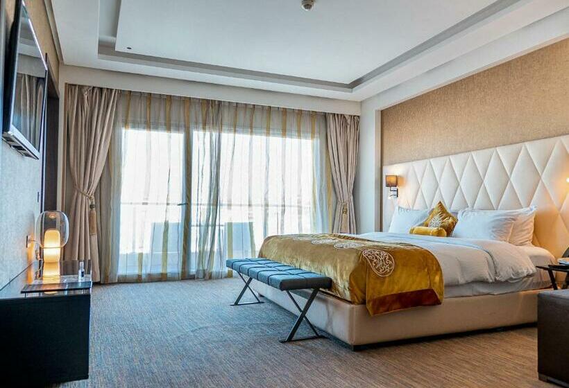 Suite Llit King, Royal Tulip City Center