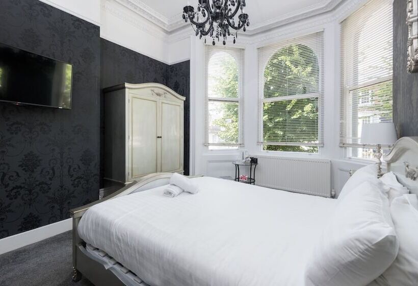 Quarto Premium, Innit Bliss
