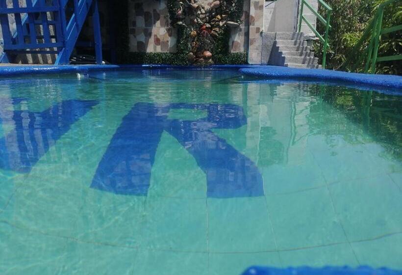 浴室共有ファミリールーム, Hostal La Macarena