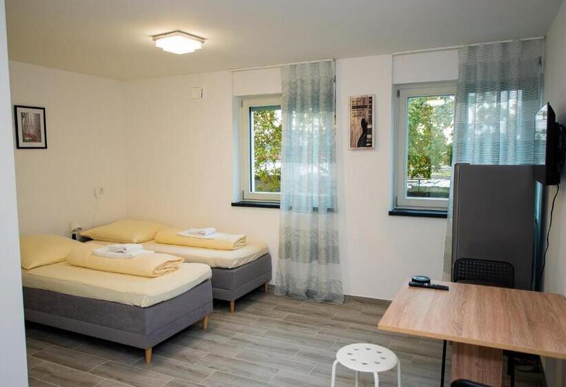 חדר סטנדרט, Studio Für 4 Personen
