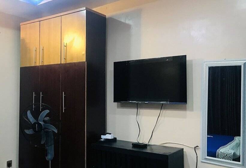 اتاق استاندارد, Umbrella Properties   Eleyele Ibadan