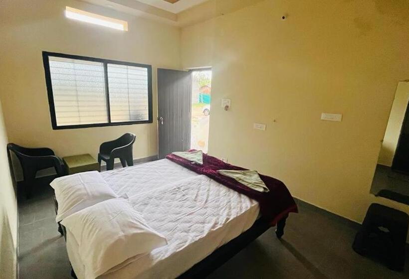 经济房, Greenstone Resort Hampi