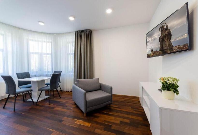 سوییت, Pension Chmelnice