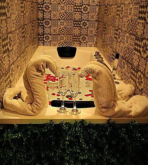 سوئیت با وان آب گرم, Cozy Rooms   Bañera Hidromasaje
