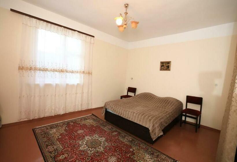 Номер Стандарт, Poqr Tagh