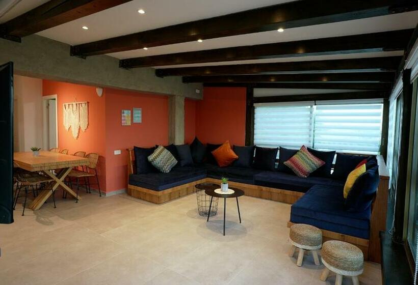 سوییت خانوادگی, Rakefet   Traveler S House   Eilat