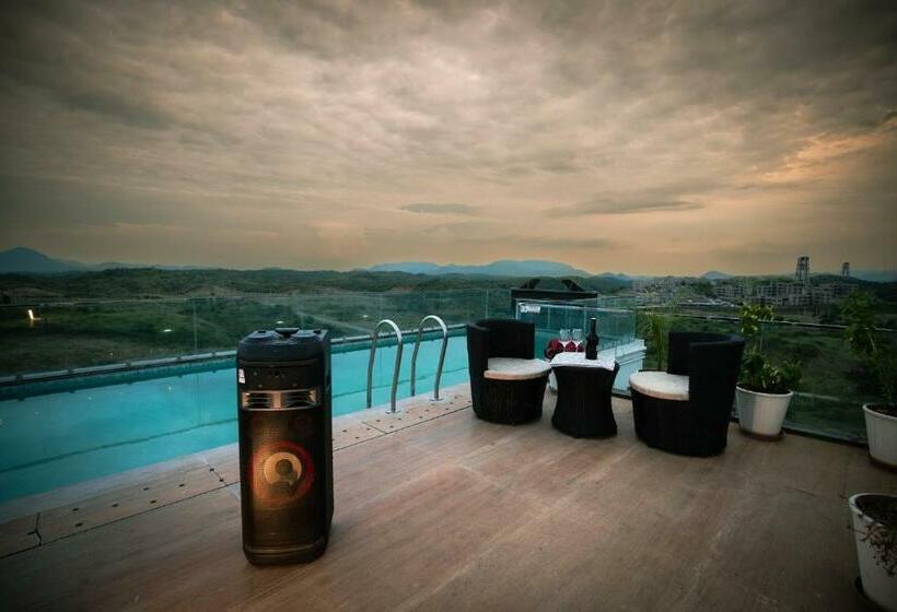 Suíte Júnior com Sacada, Amizunie S Boutique Hotel By Ssaz Hospitality