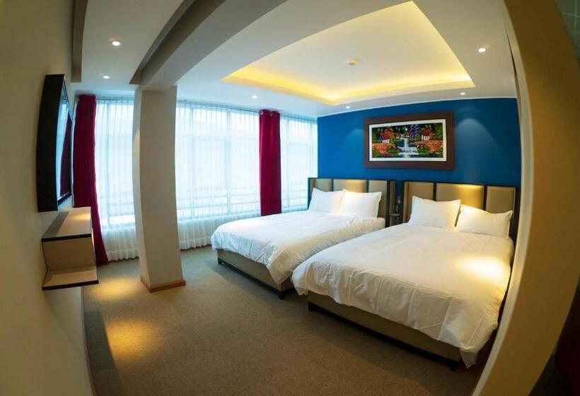 غرفة عائلية, R&n Shullkas Suites