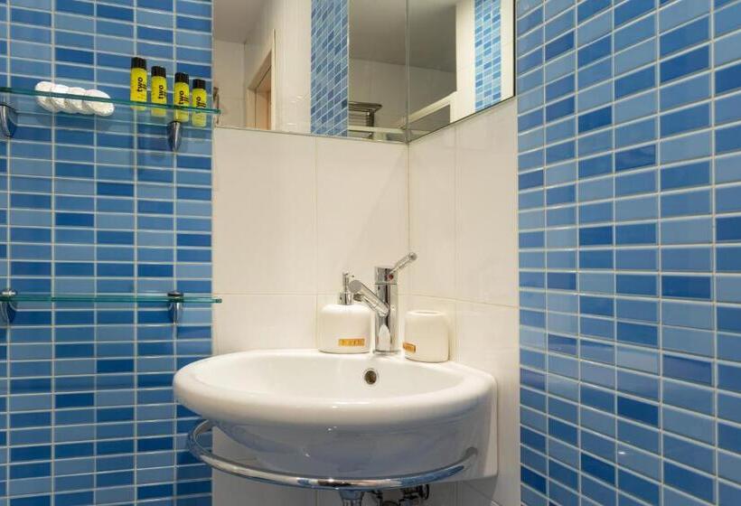침실 3개 주택, Luxury Private House In City Center