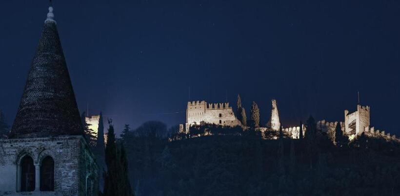 اتاق استاندارد, B&b Borgo Castello