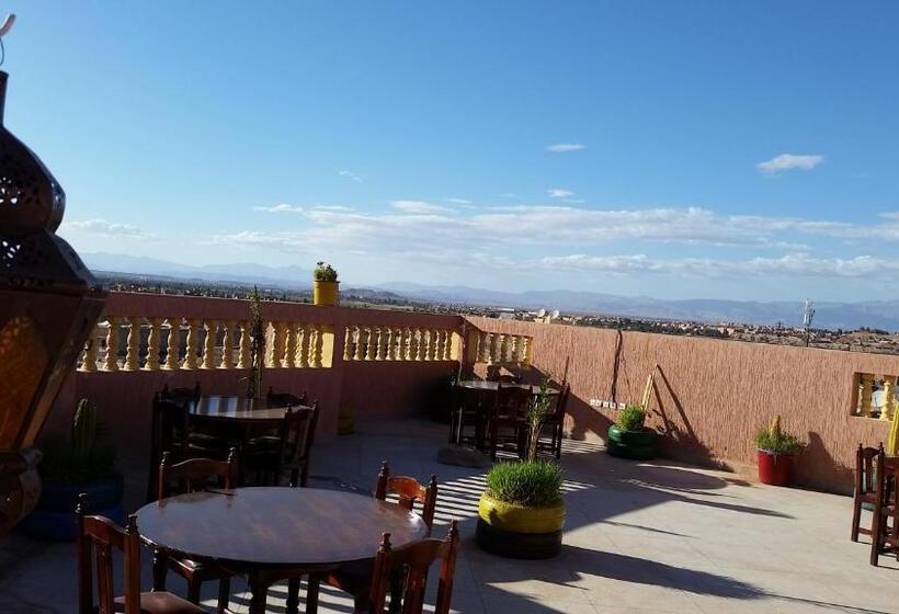 آپارتمان 2 خوابه, Afgo Hostel