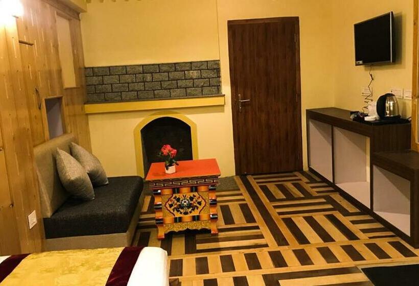 高级大房间, Golden Tashi Gakhil Resort