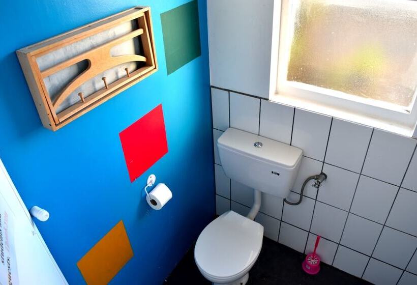 Номер Стандарт Индивидуальный Совместная Ванная, 42b College House   Hostel