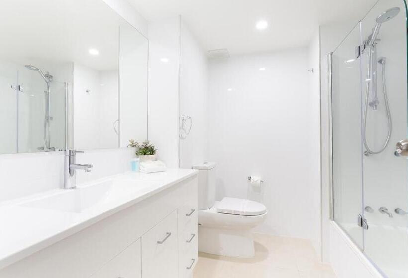 דירת חדר סופריור, Breakers North Absolute Beachfront Apartments