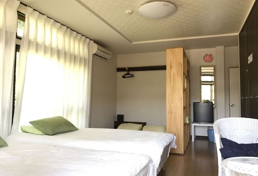 חדר סטנדרט נוף להרים, Guesthouse Hennka