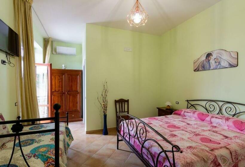 Номер Стандарт Трехместный, Agriturismo Montagne Verdi   Irpinia