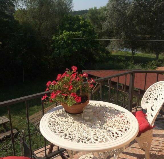 Четырехместный Номер Стандарт, Cosy Rooms On The Lake Near Budapest And The Airport