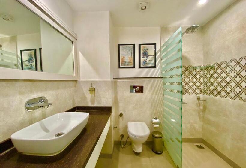 اتاق سوپریور با تخت بزرگ, Green View By Green Tree Hotels