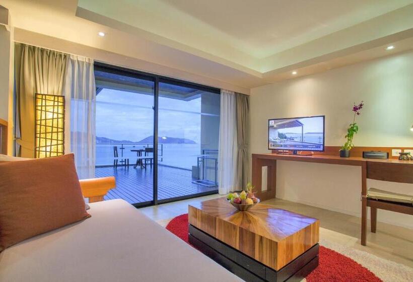 스위트 킹사이즈 침대, Zenmaya Oceanfront Phuket, Trademark Collection By Wyndham