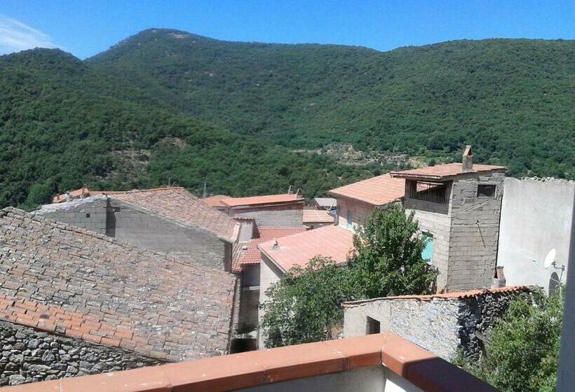 Номер Стандарт с Балконом, B&b Meddie